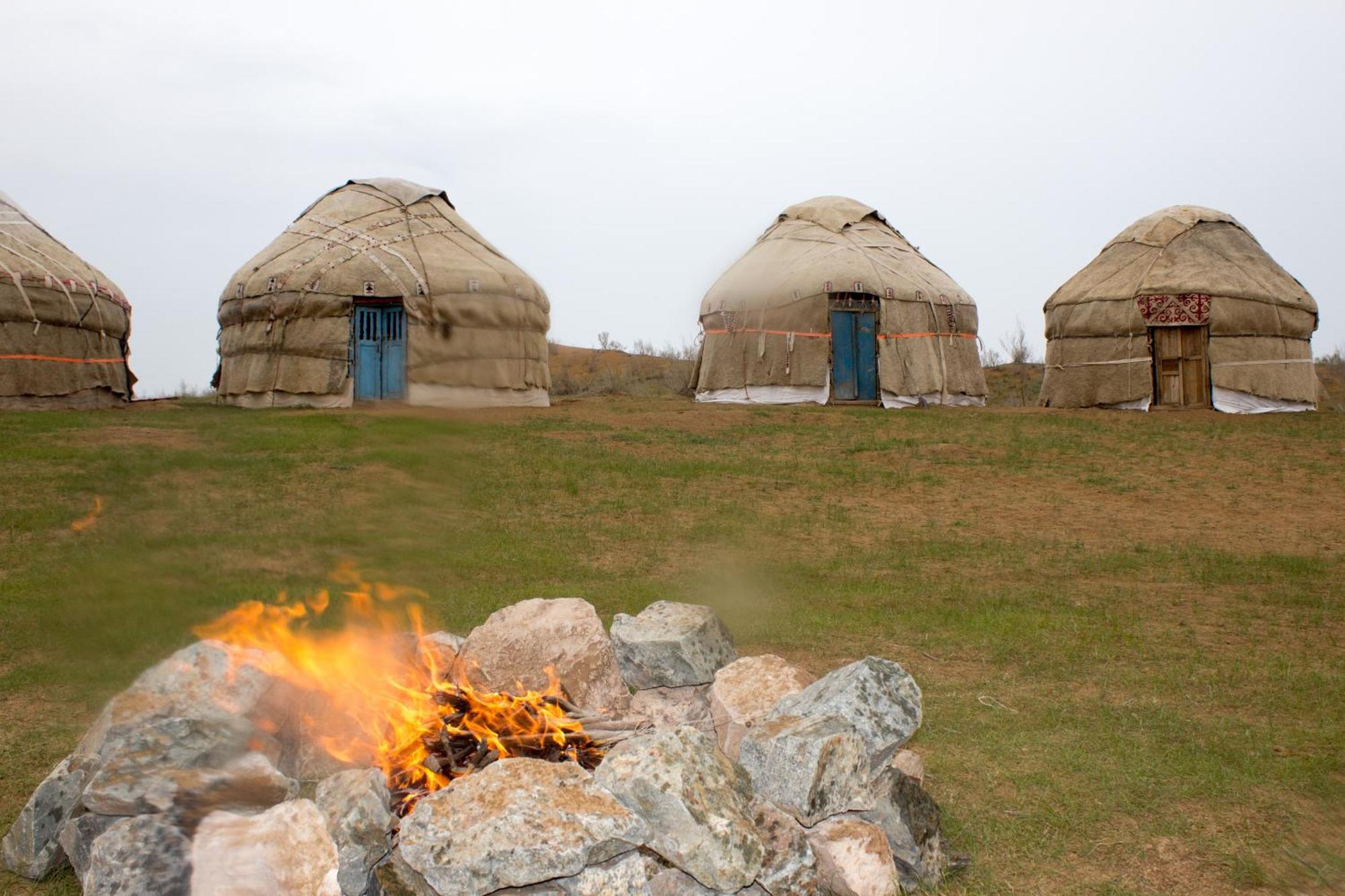 Hotel Authentic Uzbek Yurt Camp Eco-Friendly à Nurota Extérieur photo
