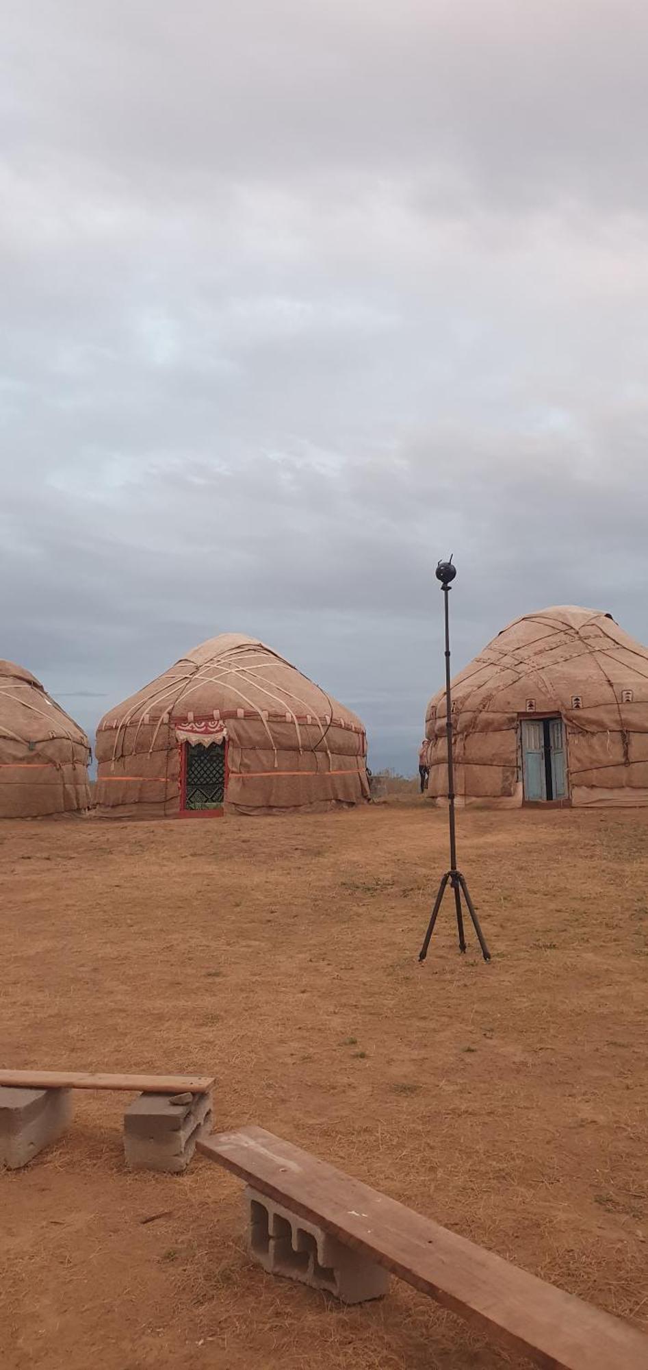 Hotel Authentic Uzbek Yurt Camp Eco-Friendly à Nurota Extérieur photo