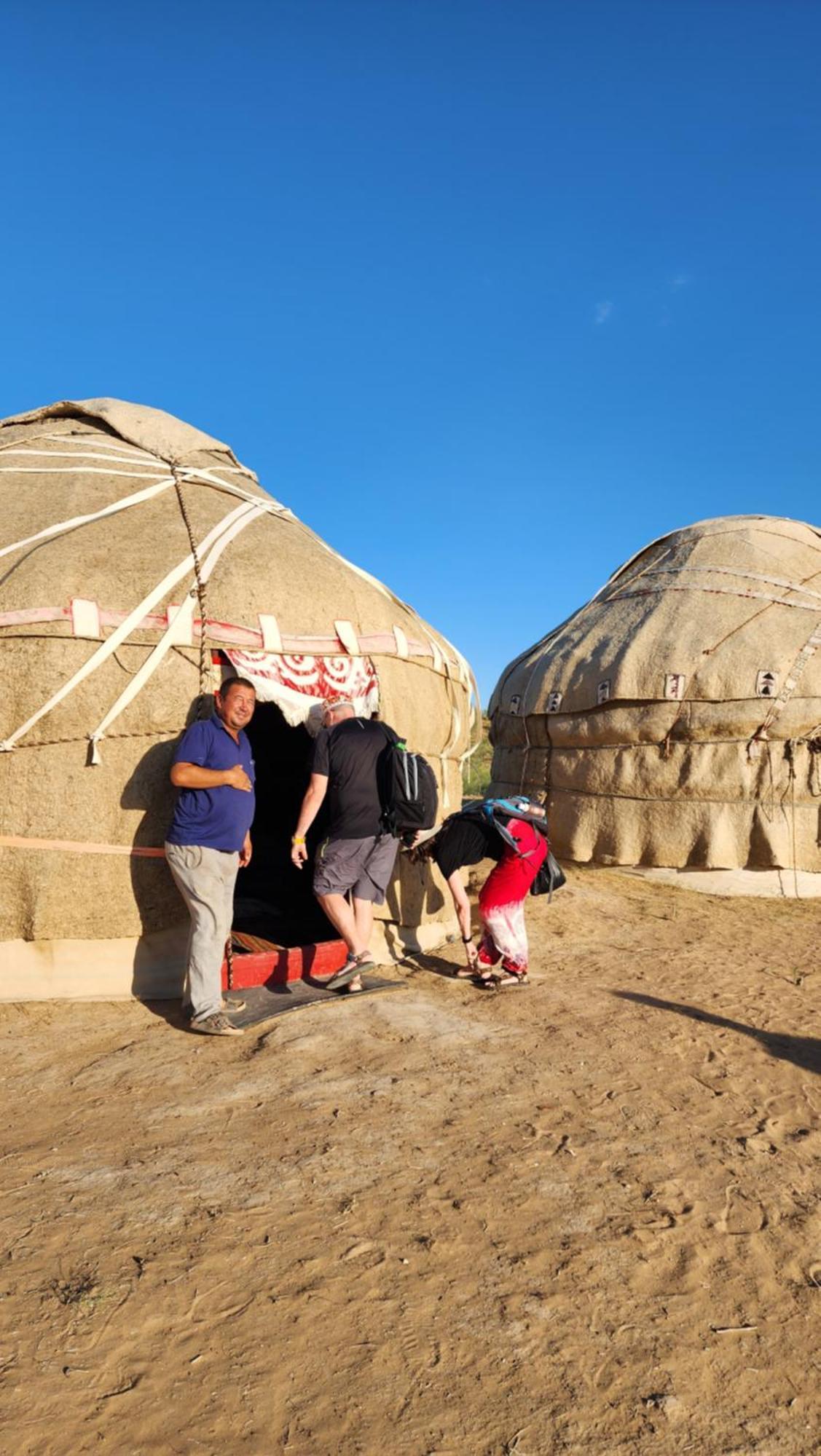 Hotel Authentic Uzbek Yurt Camp Eco-Friendly à Nurota Extérieur photo